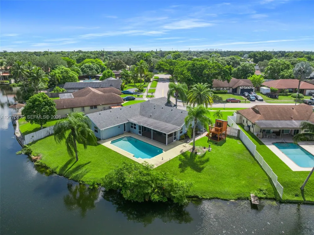 1151 NW 78th Ter #. Plantation, FL 33322