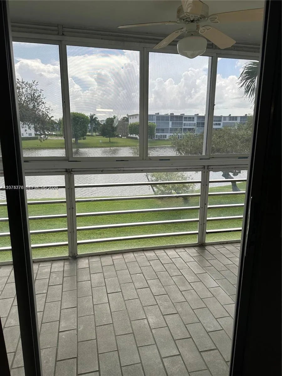 2027 Hythe B #2027 Boca Raton, FL 33434