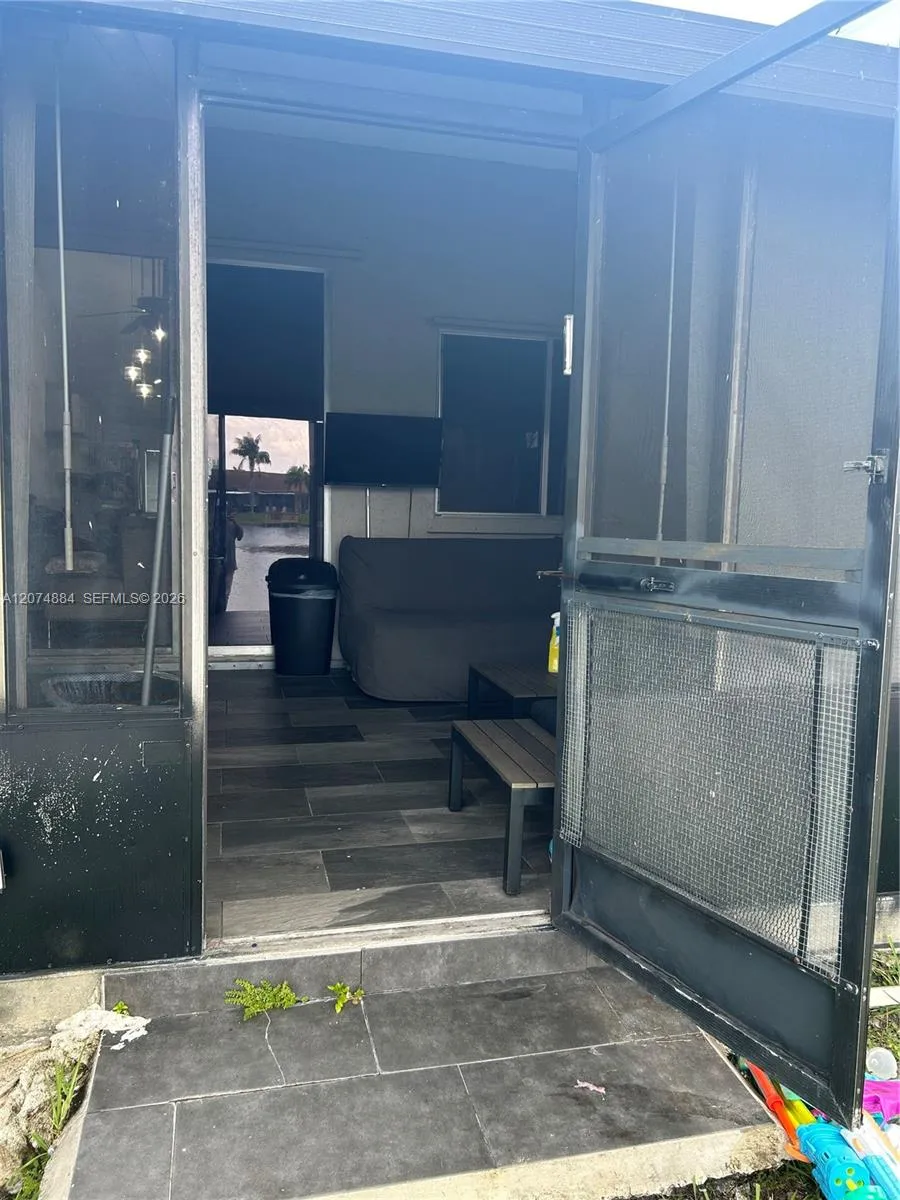 5587 Park Rd #5587 Dania Beach, FL 33312