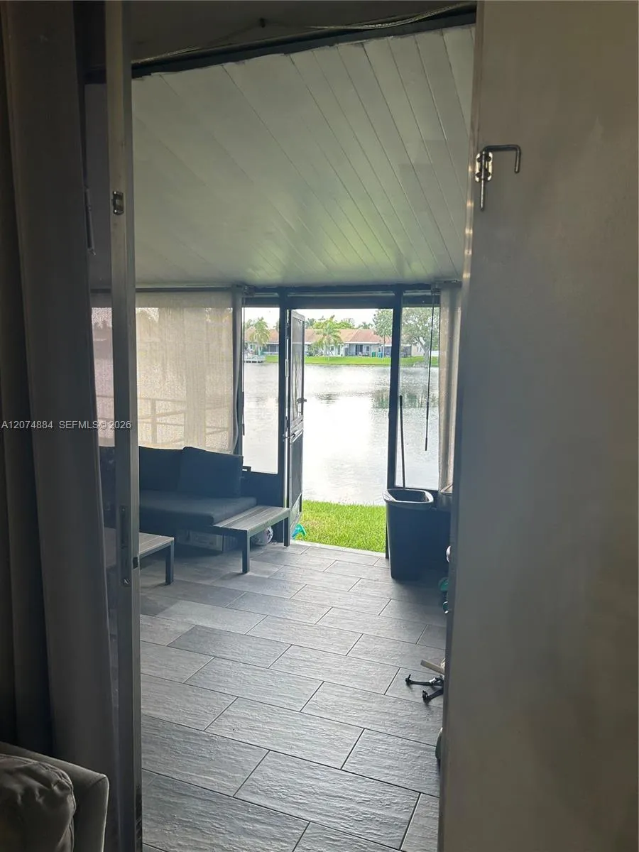 5587 Park Rd #5587 Dania Beach, FL 33312
