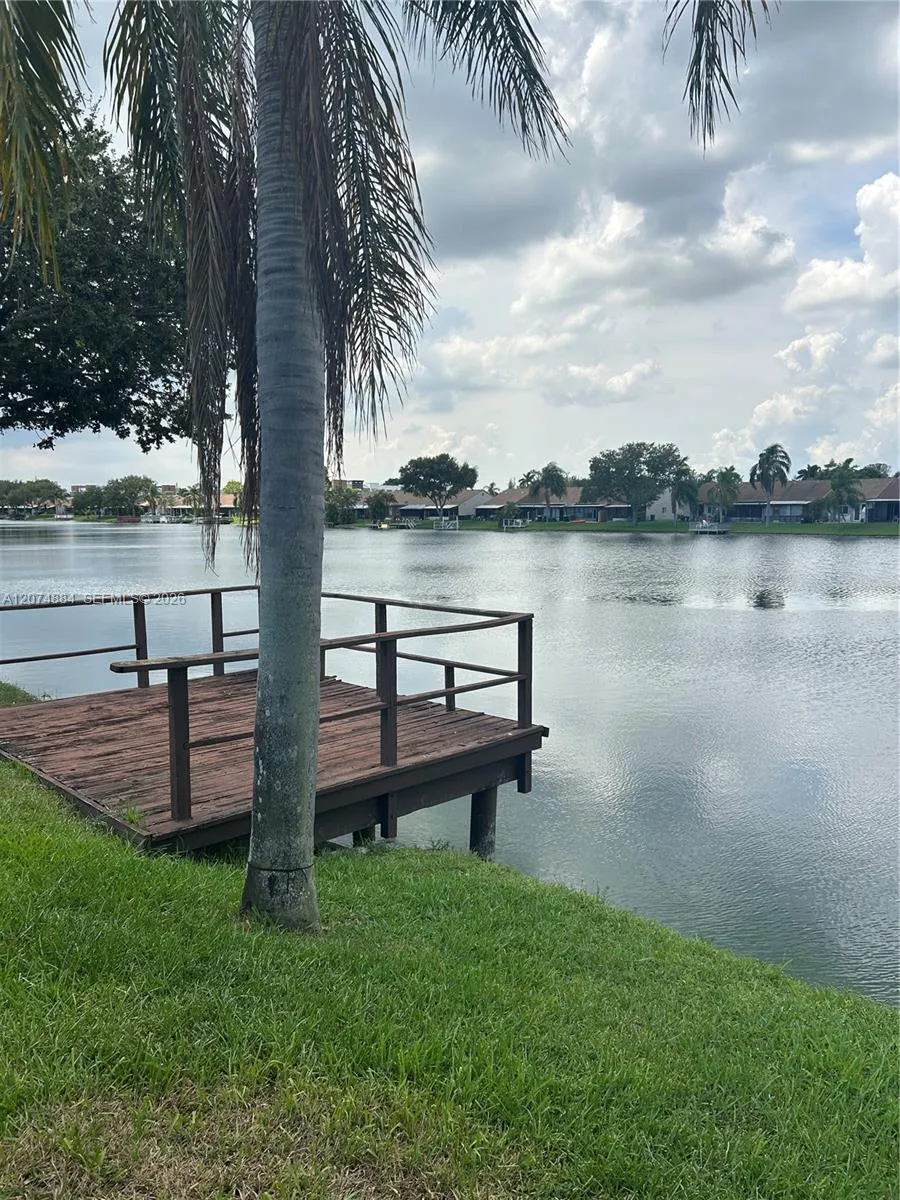 5587 Park Rd #5587 Dania Beach, FL 33312