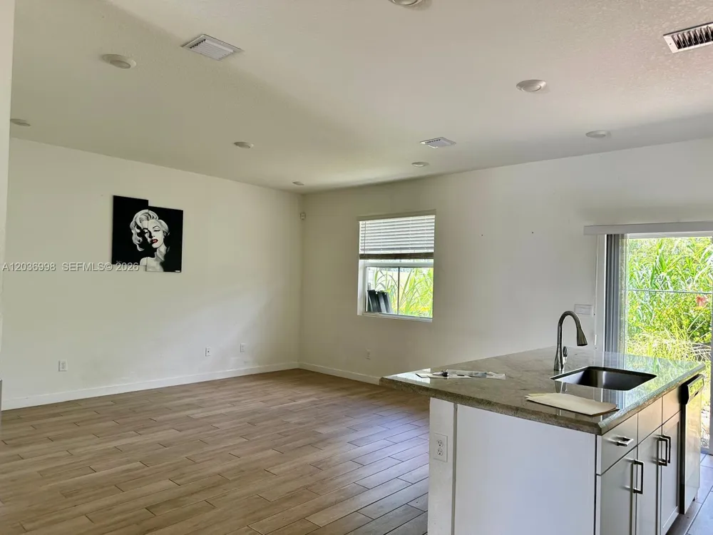 754 SE 19th St Homestead, FL 33034