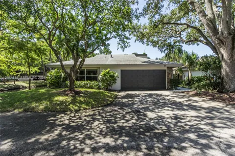 13 Dogwood Rd