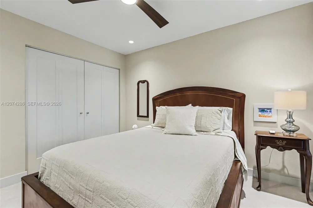13 Dogwood Rd Hollywood, FL 33021