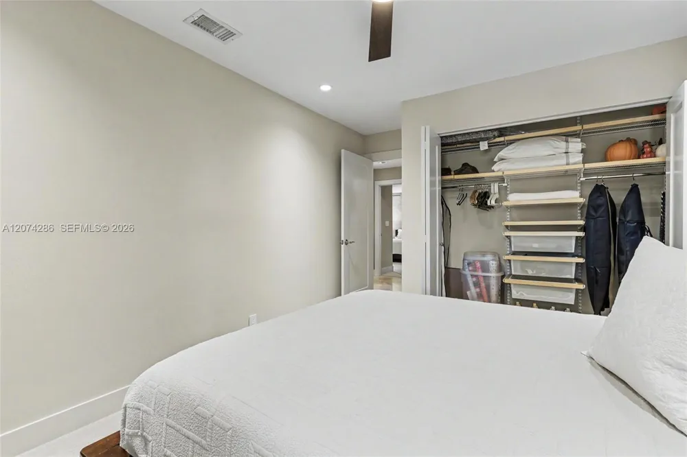 13 Dogwood Rd Hollywood, FL 33021