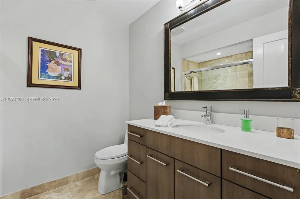 13 Dogwood Rd Hollywood, FL 33021