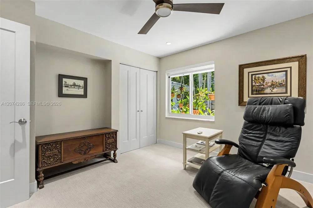 13 Dogwood Rd Hollywood, FL 33021