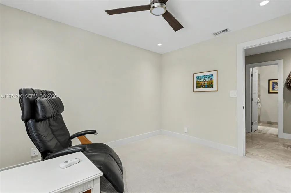 13 Dogwood Rd Hollywood, FL 33021