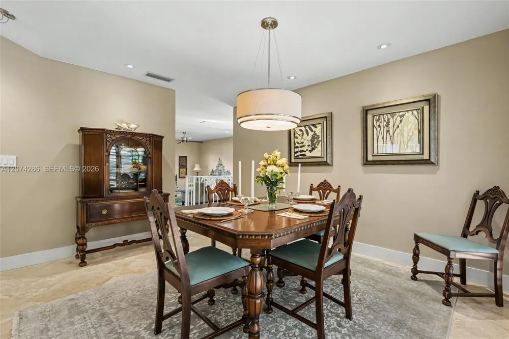 13 Dogwood Rd Hollywood, FL 33021