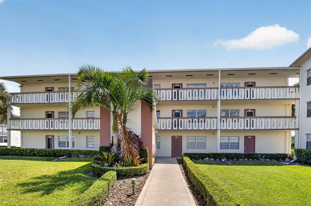 236 Preston Way #f Boca Raton, FL 33434