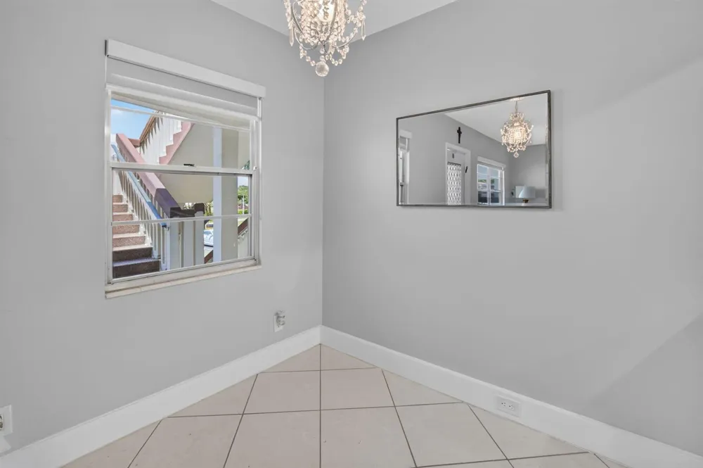 236 Preston Way #f Boca Raton, FL 33434
