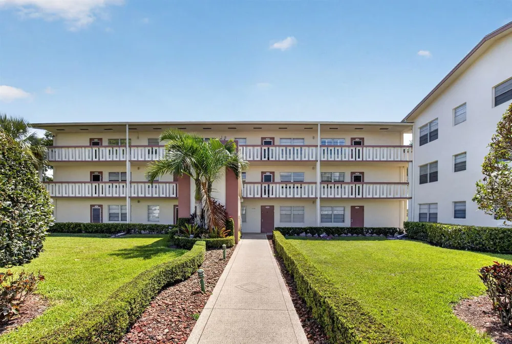 236 Preston Way #f Boca Raton, FL 33434