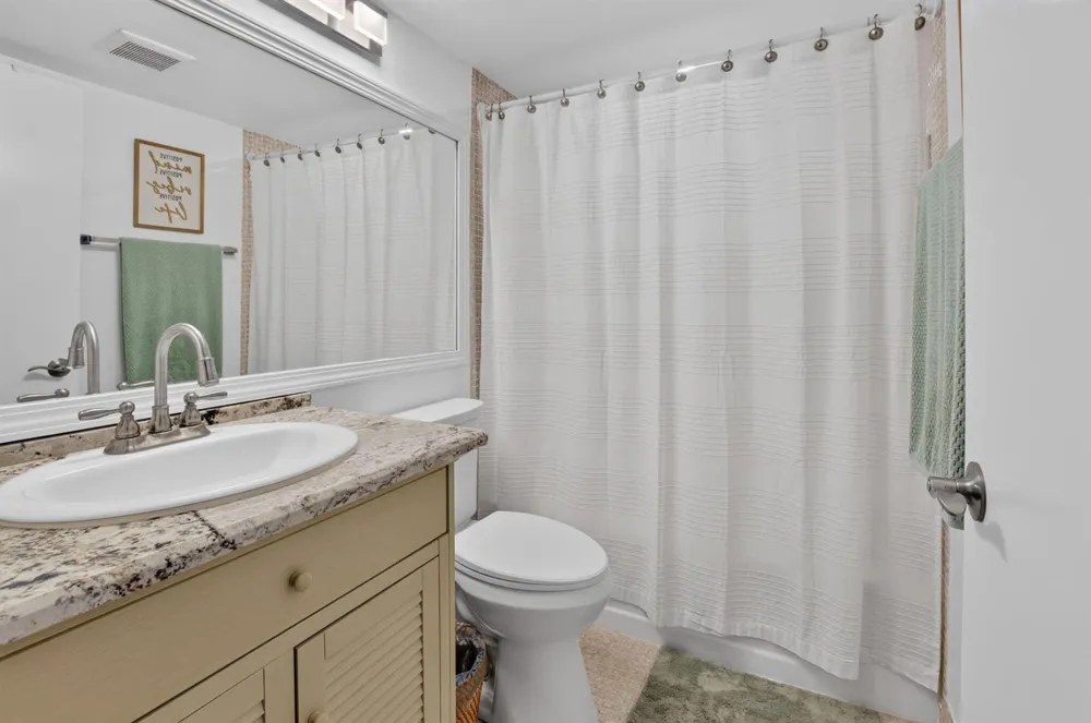 236 Preston Way #f Boca Raton, FL 33434
