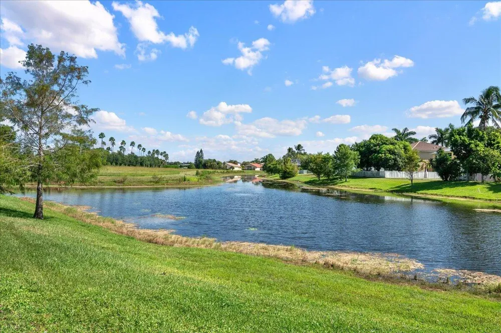 2590 NEATON COURT Wellington, FL 33414