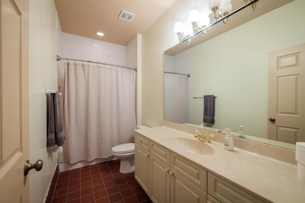 4300 Vinkemulder Road Coconut Creek, FL 33073