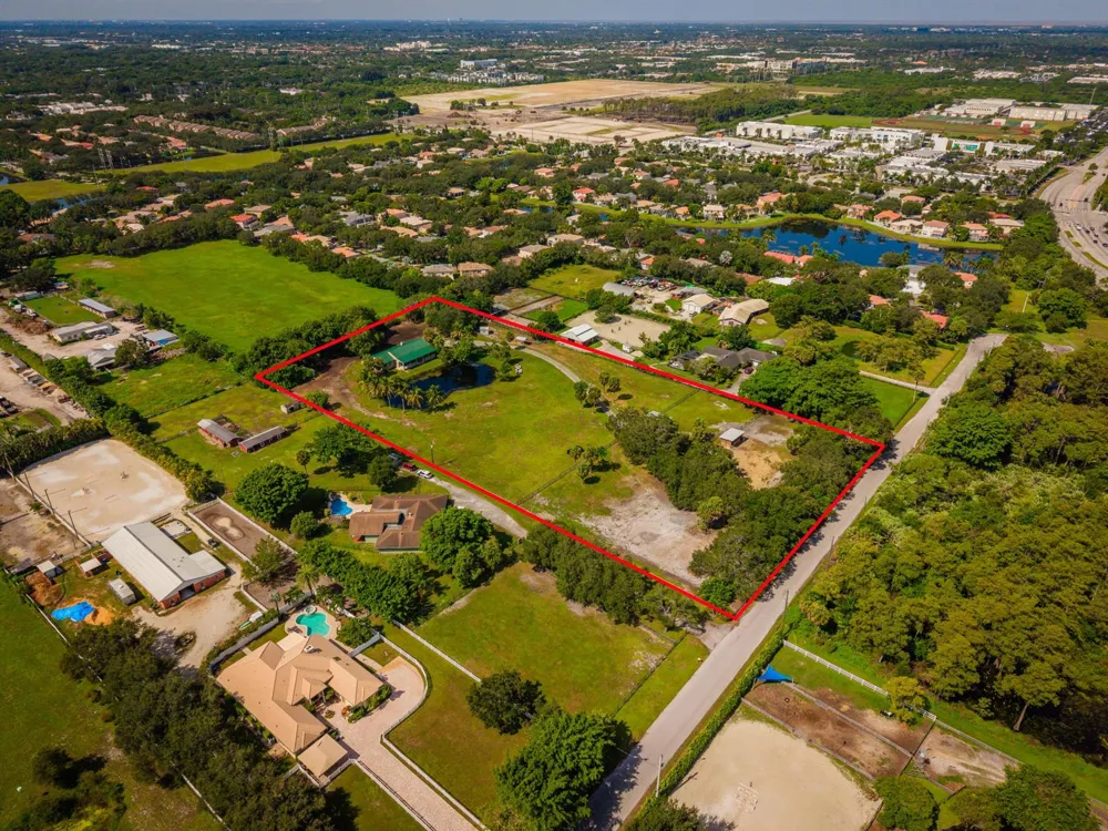 4300 Vinkemulder Road Coconut Creek, FL 33073