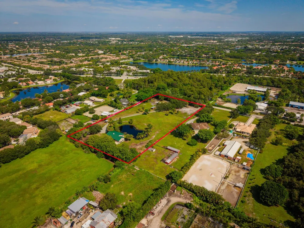 4300 Vinkemulder Road Coconut Creek, FL 33073