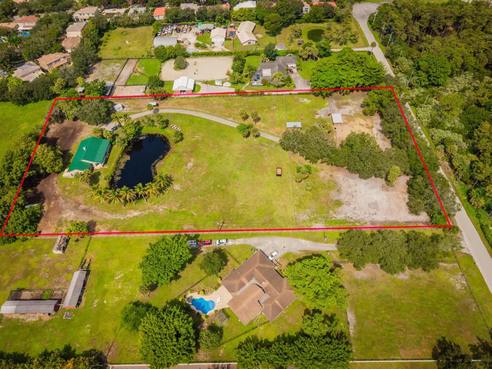 4300 Vinkemulder Road Coconut Creek, FL 33073