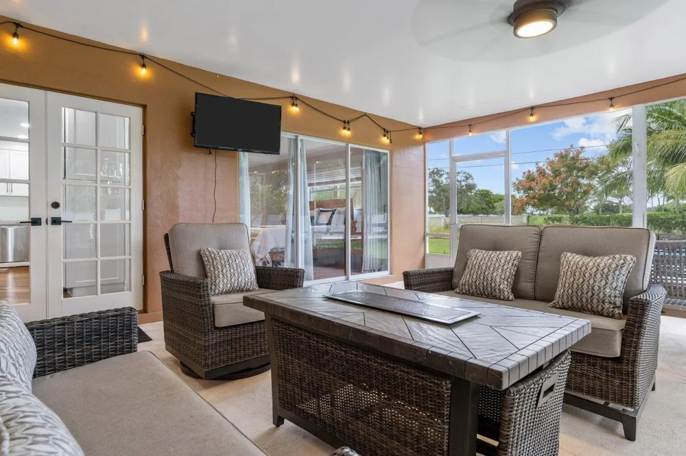3929 LOWSON BOULEVARD Delray Beach, FL 33445