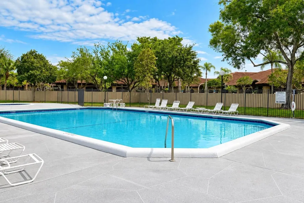 9816 NW 36th Street #6D Sunrise, FL 33351