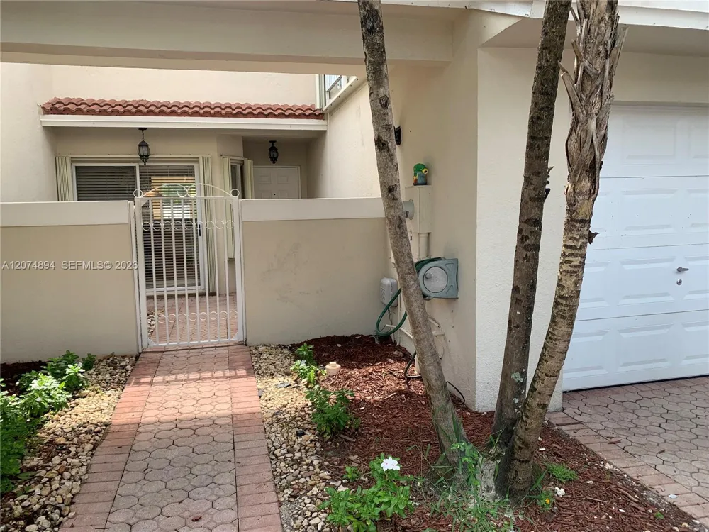 4447 NW 98th Ave Doral, FL 33178