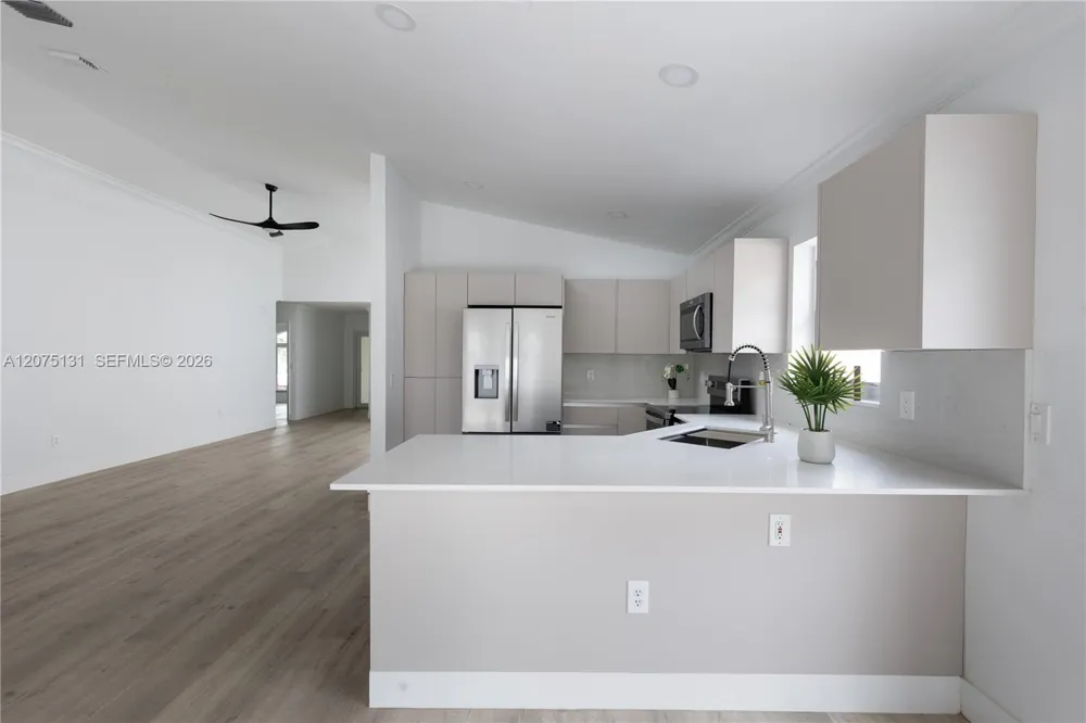 46 Gables Blvd Weston, FL 33326