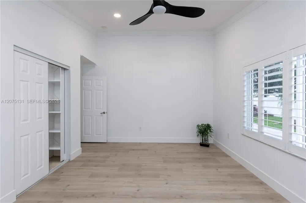 46 Gables Blvd Weston, FL 33326