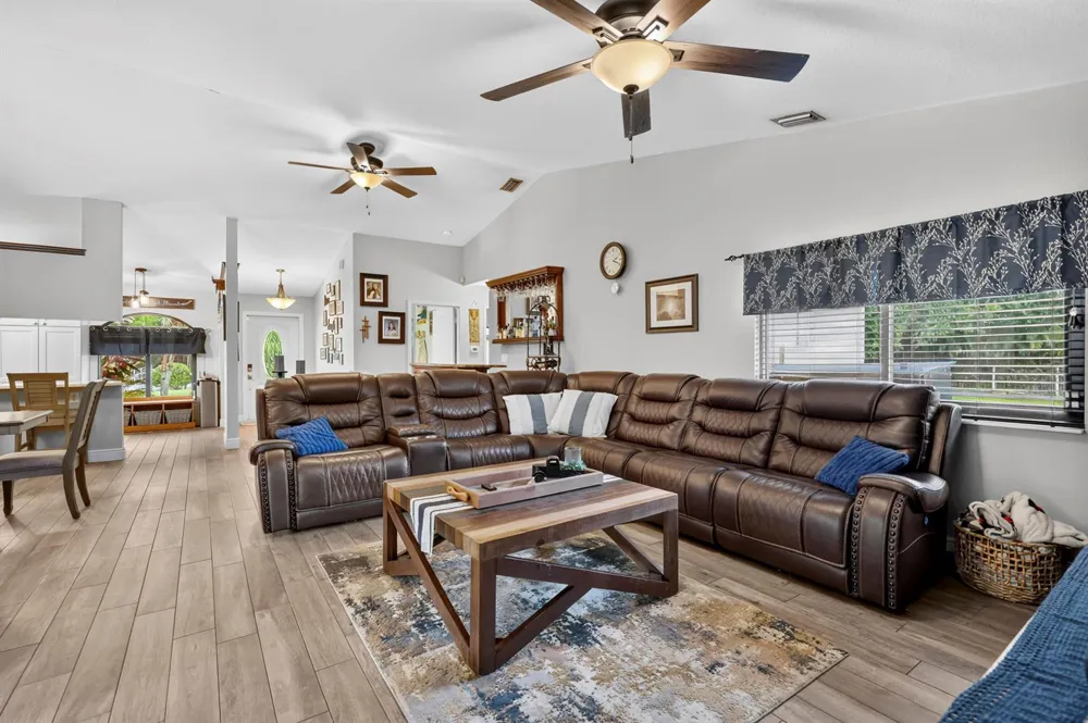 18842 91st Place Loxahatchee, FL 33470