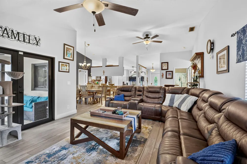 18842 91st Place Loxahatchee, FL 33470