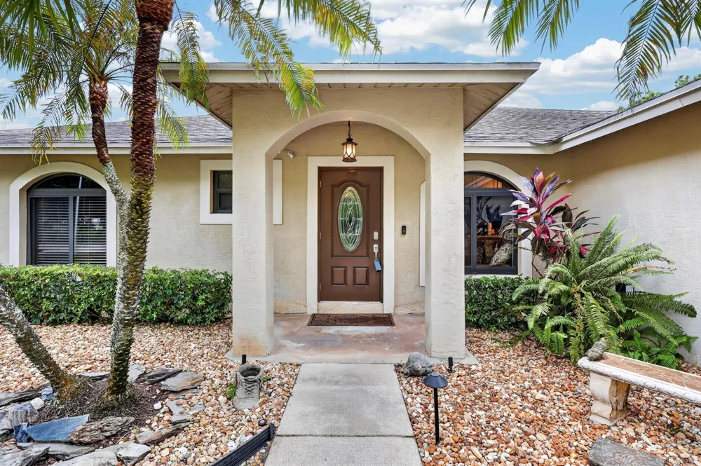 18842 91st Place Loxahatchee, FL 33470