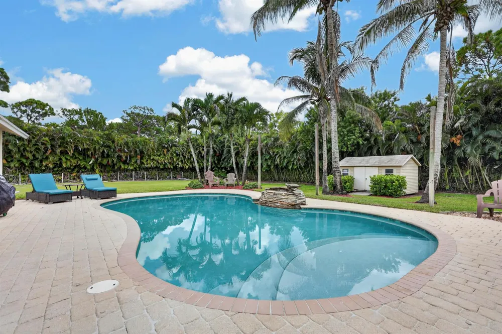 18842 91st Place Loxahatchee, FL 33470