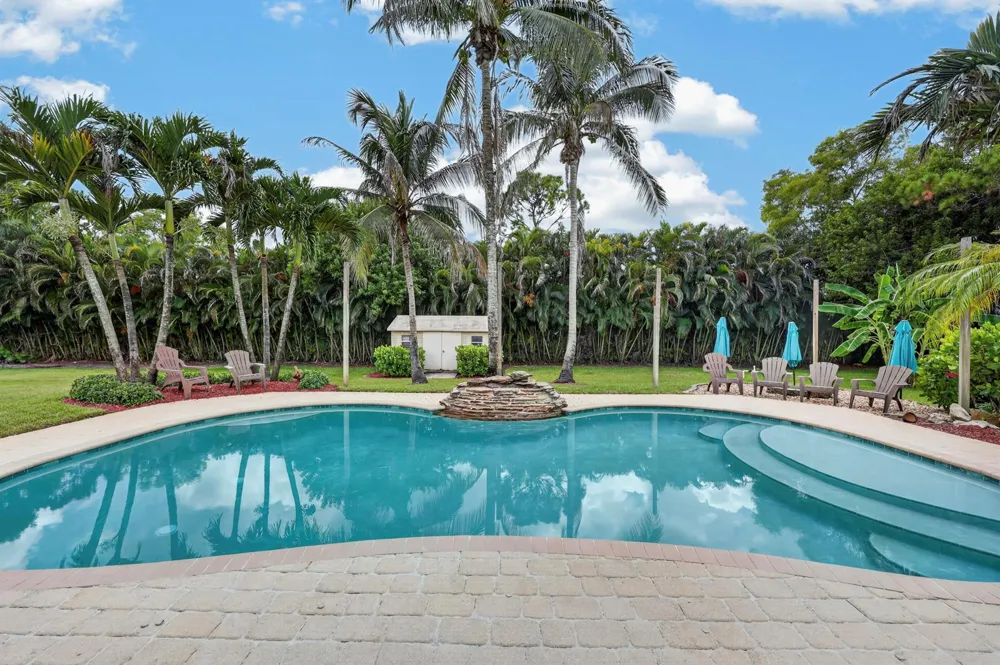 18842 91st Place Loxahatchee, FL 33470