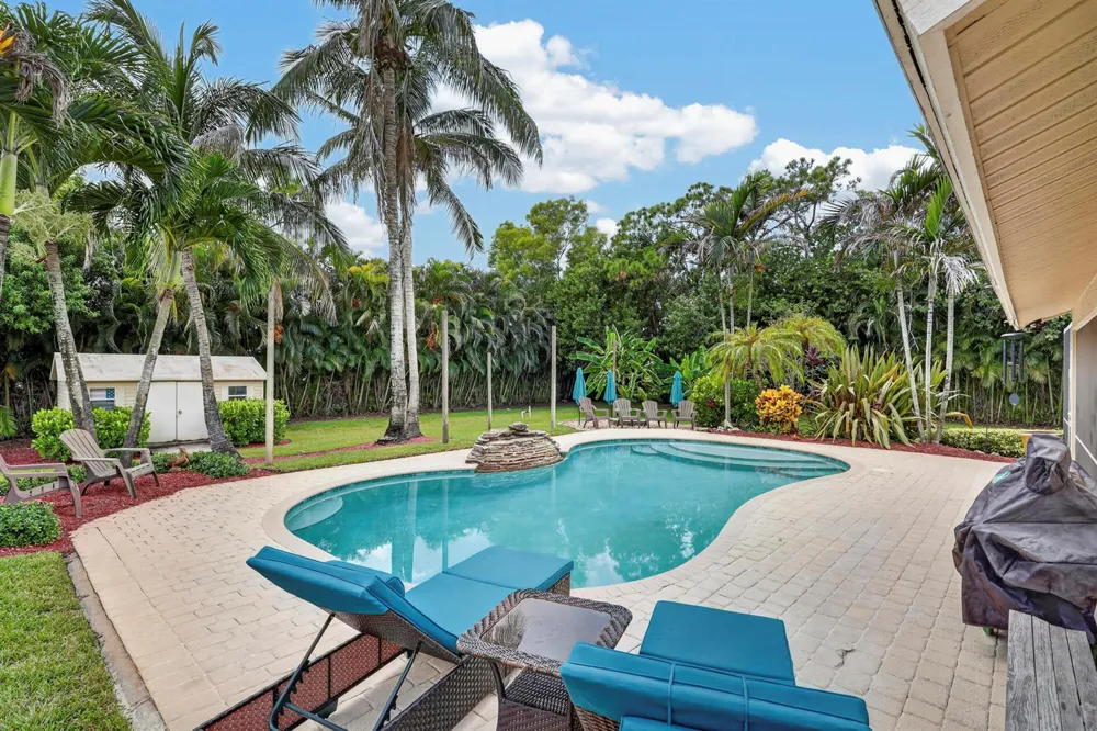 18842 91st Place Loxahatchee, FL 33470