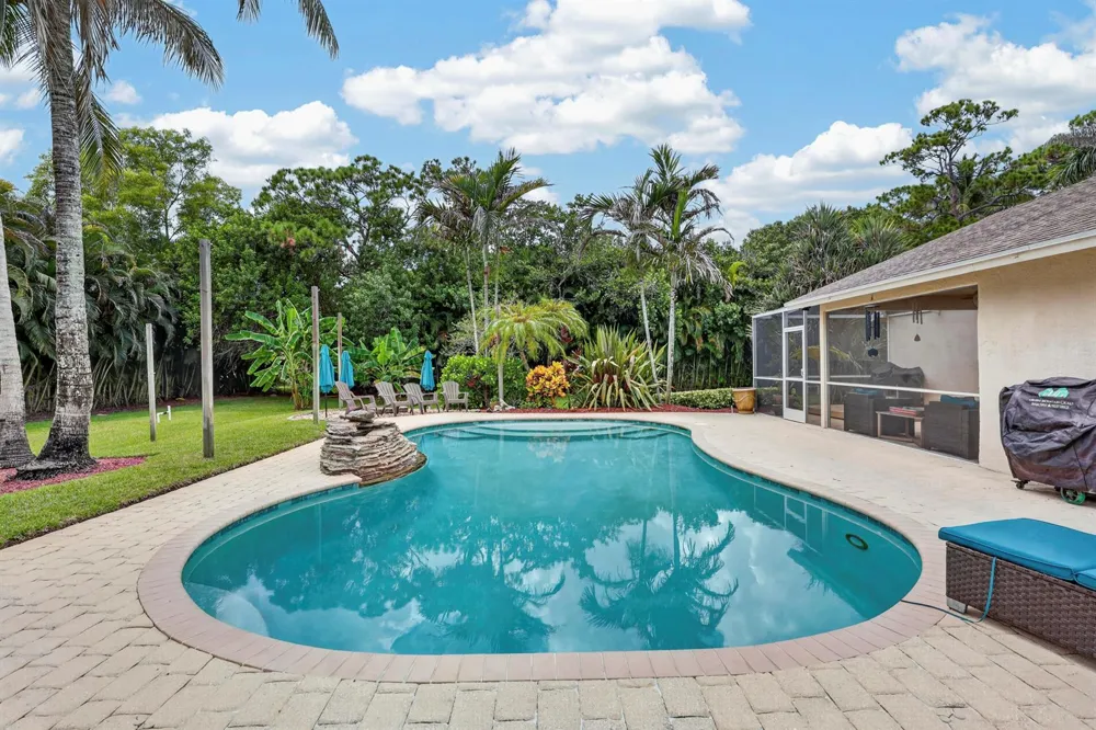 18842 91st Place Loxahatchee, FL 33470