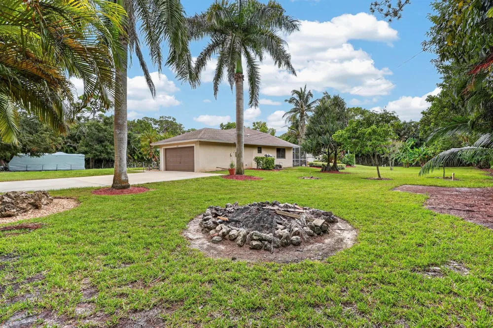 18842 91st Place Loxahatchee, FL 33470