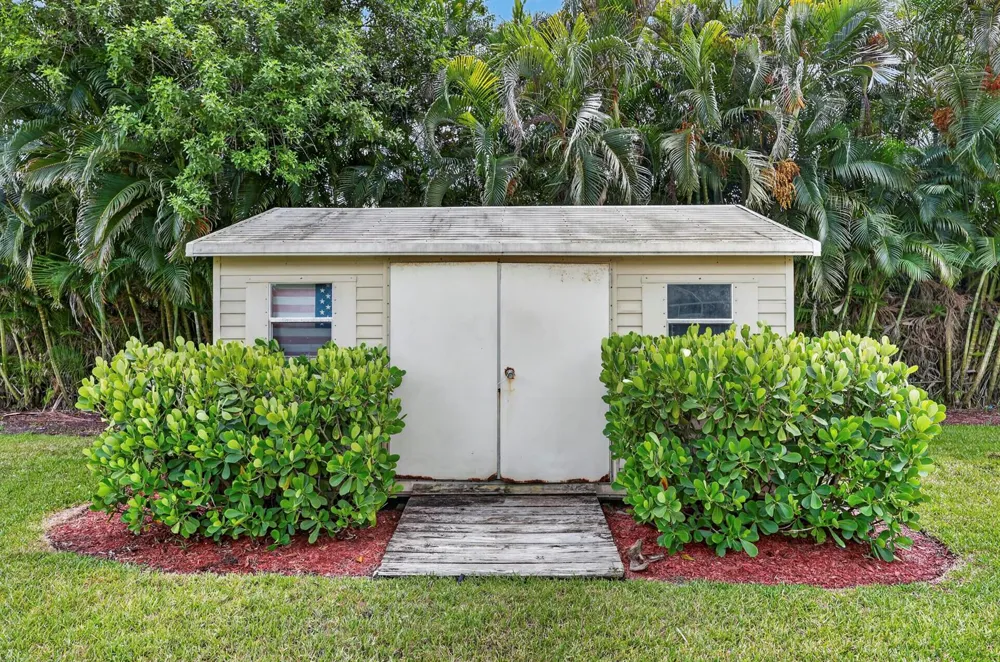 18842 91st Place Loxahatchee, FL 33470