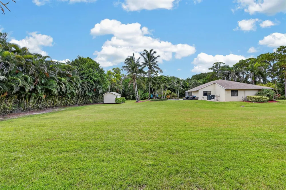 18842 91st Place Loxahatchee, FL 33470