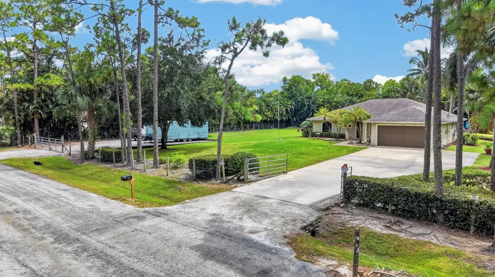 18842 91st Place Loxahatchee, FL 33470