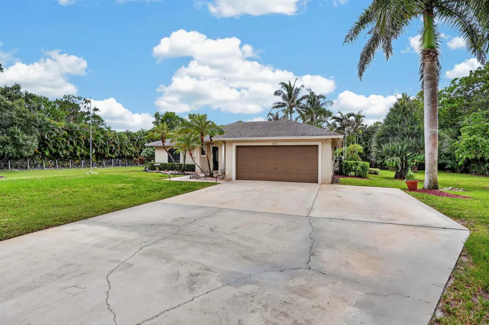 18842 91st Place Loxahatchee, FL 33470