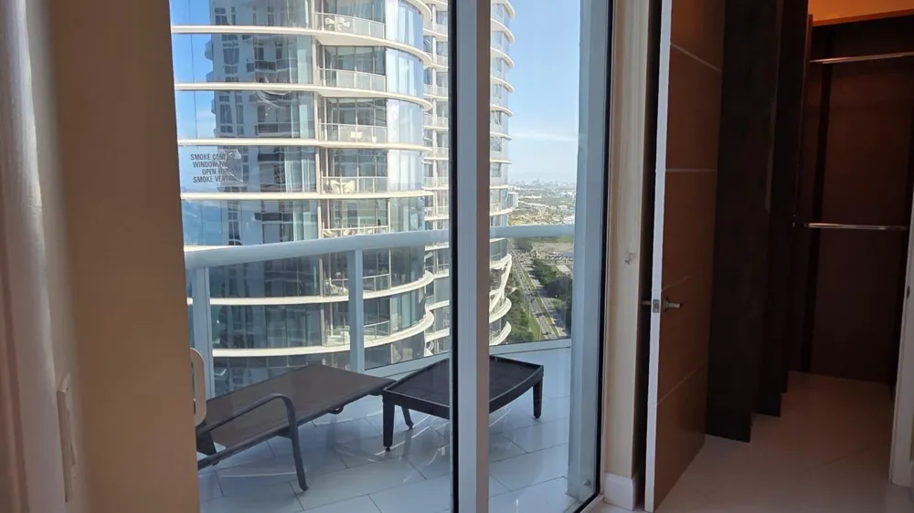 15811 COLLINS AVENUE #3807 Sunny Isles Beach, FL 33160