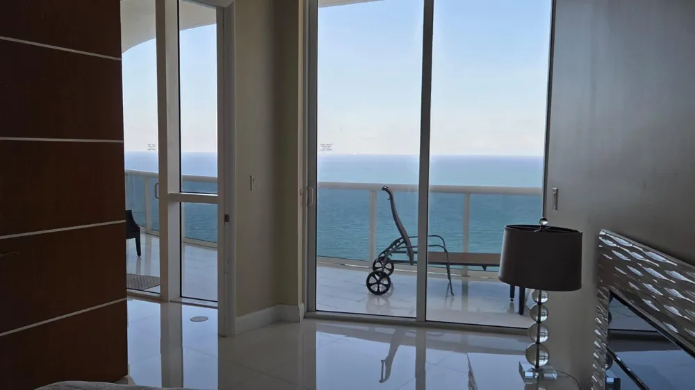 15811 COLLINS AVENUE #3807 Sunny Isles Beach, FL 33160