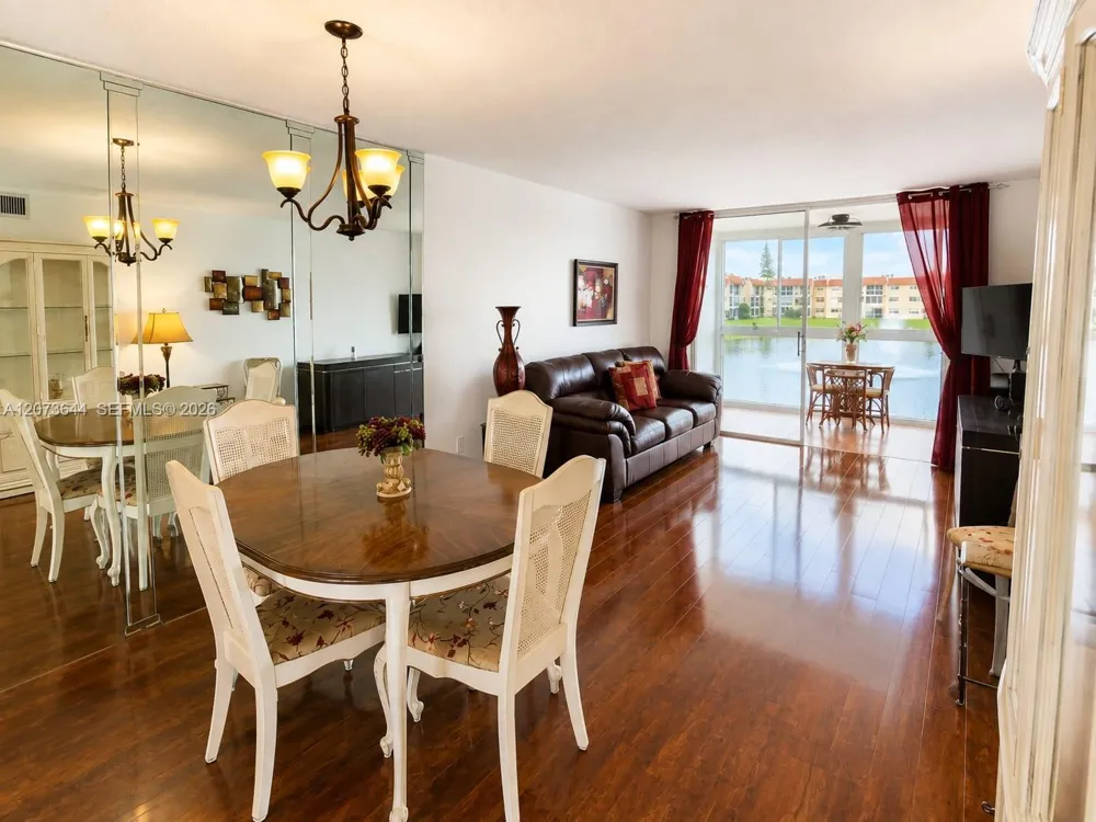 2801 Pine Island Rd #208 Sunrise, FL 33322