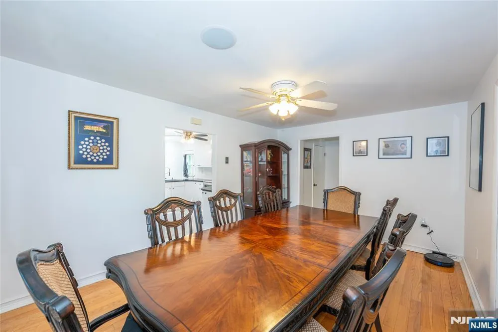 335 Elmira Trail Hopatcong, NJ 07843