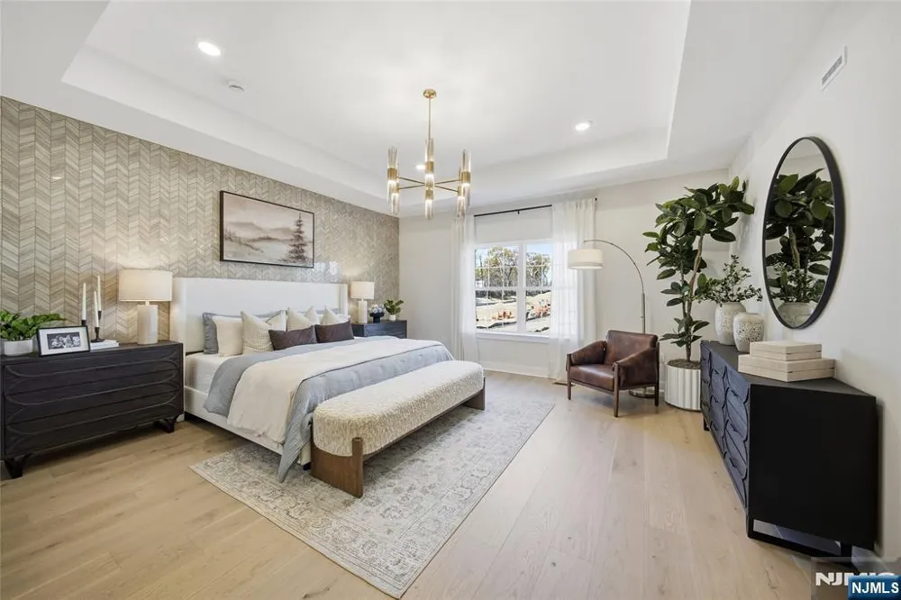 3 Pimlico Place Oakland, NJ 07436