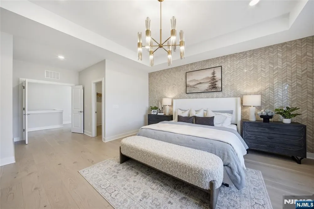 3 Pimlico Place Oakland, NJ 07436