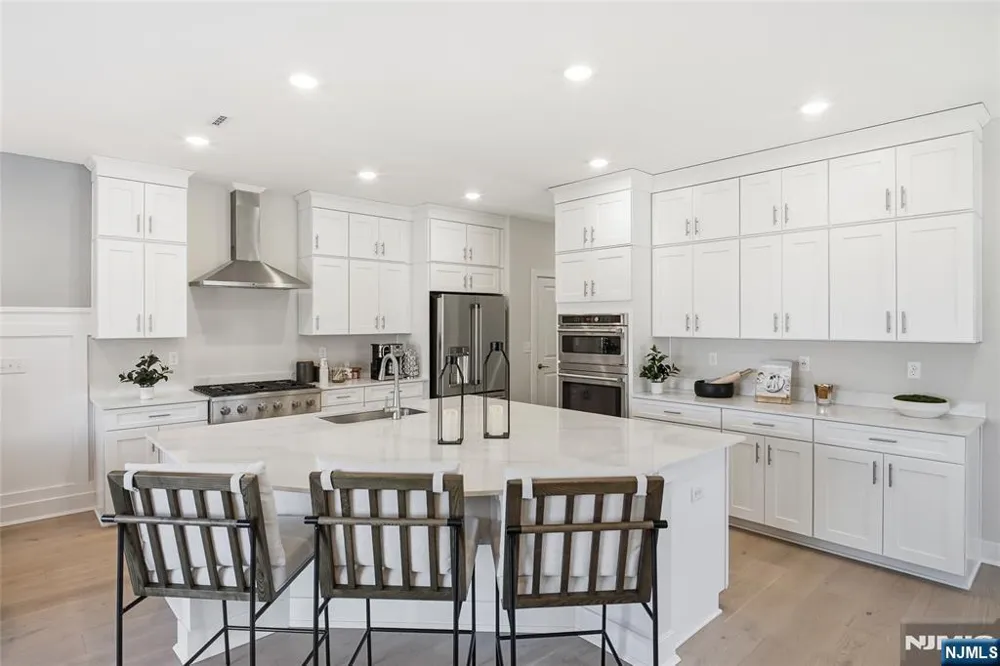 3 Pimlico Place Oakland, NJ 07436