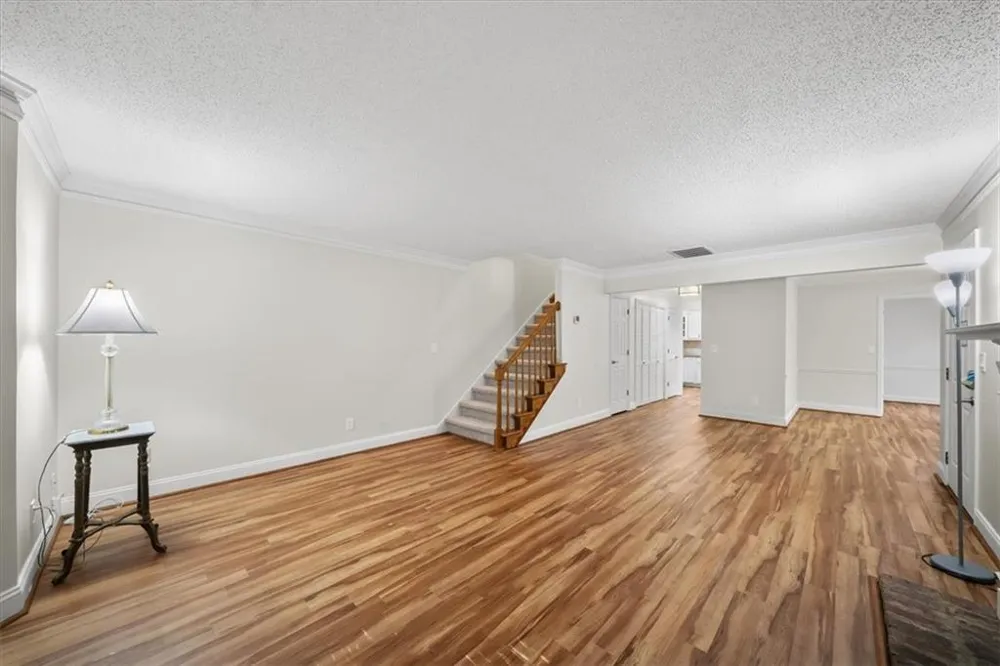 110 Great Oaks Lane Roswell, GA 30075