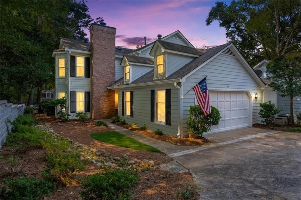 110 Great Oaks Lane Roswell, GA 30075