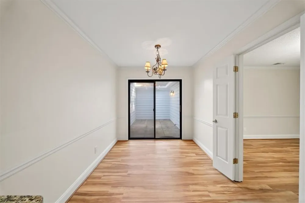 110 Great Oaks Lane Roswell, GA 30075