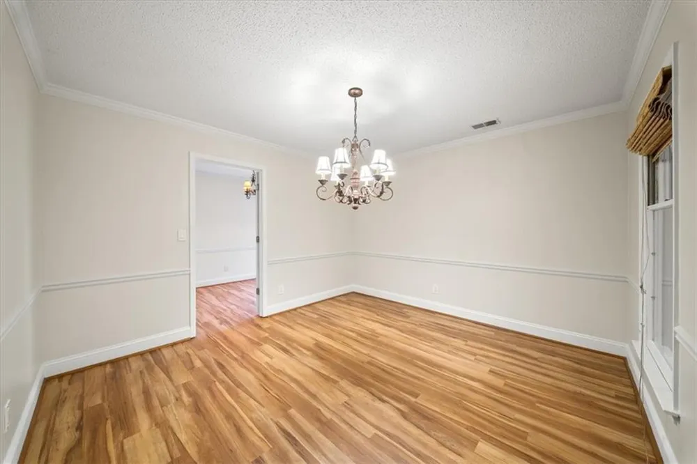 110 Great Oaks Lane Roswell, GA 30075